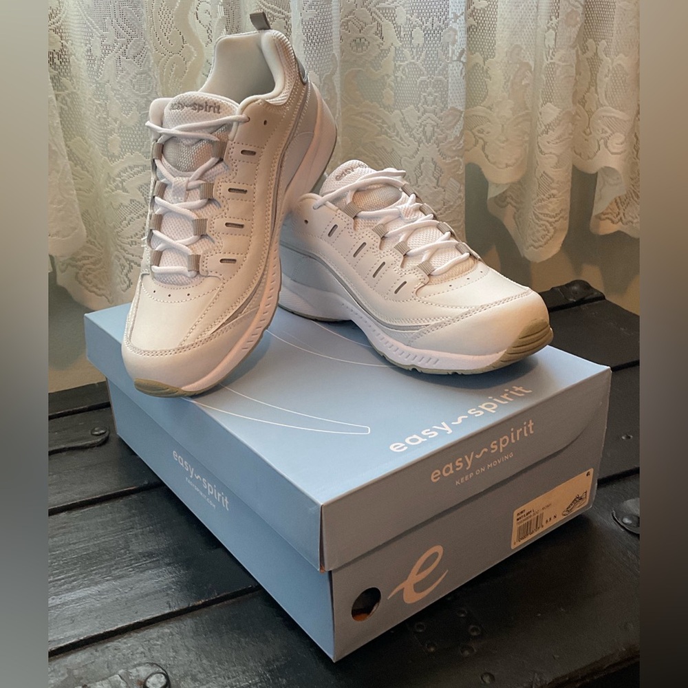 Easy Spirit Romey White Lace Up Sneaker
